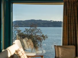 Rainbow Point Yacht Club - Taupo Holiday Home -  - 1209447 - thumbnail photo 7