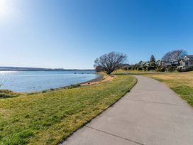 Rainbow Point Yacht Club - Taupo Holiday Home -  - 1209447 - thumbnail photo 32
