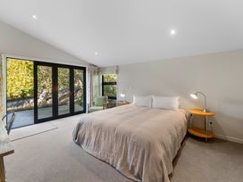 Rainbow Point Yacht Club - Taupo Holiday Home -  - 1209447 - thumbnail photo 18