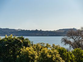 Rainbow Point Yacht Club - Taupo Holiday Home -  - 1209447 - thumbnail photo 35