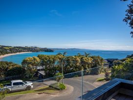 A view of the ocean and beach from a property at Langs Beach Holiday Home in Langs Beach