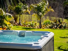 Tropical Hideaway - Mangawhai Retreat -  - 1210381 - thumbnail photo 21