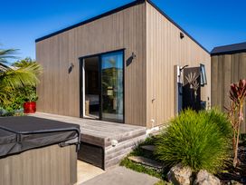 Tropical Hideaway - Mangawhai Retreat -  - 1210381 - thumbnail photo 23