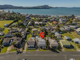 Hannan House - Whitianga Holiday Home -  - 1210382 - thumbnail photo 37