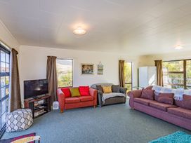The Cozy Outlook - Kuratau Holiday Home -  - 1210383 - thumbnail photo 6