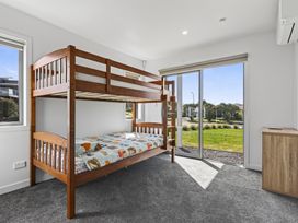 Starling - Mangawhai Heads Holiday Home -  - 1210706 - thumbnail photo 16