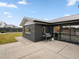 An outdoor area with a barbecue grill at Hosking Haven - Cromwell