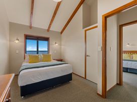 Fern View - Pukawa Bay Holiday Home -  - 1212637 - thumbnail photo 13