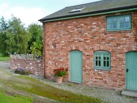 2 bedroom Cottage for rent in Denbigh