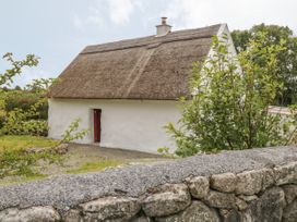 Spiddal Thatch Cottage - Shancroagh & County Galway - 14451 - thumbnail photo 15