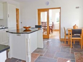 Cúnna Bán - County Clare - 14941 - thumbnail photo 6