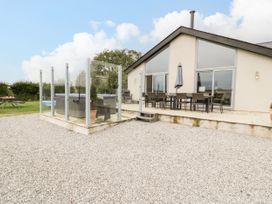 5 bedroom Cottage for rent in Pentraeth