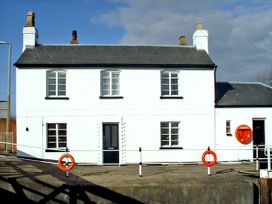 3 bedroom Cottage for rent in Gloucester