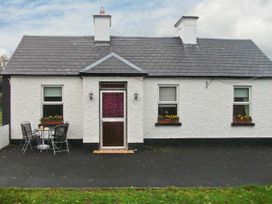Hazel Cottage - Shancroagh & County Galway - 28491 - thumbnail photo 1