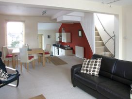 The Gallery Apartment - Anglesey - 3741 - thumbnail photo 3