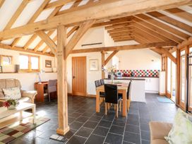 5b Hideways - Norfolk - 8744 - thumbnail photo 4