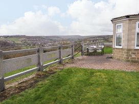 2 bedroom Cottage for rent in Keighley