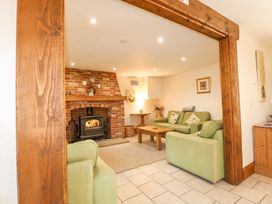 Hadleigh Farm Barn - Norfolk - 914136 - thumbnail photo 5
