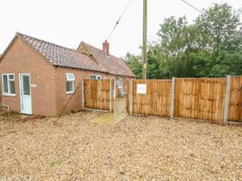 Hadleigh Farm Cottage - Norfolk - 915577 - thumbnail photo 2