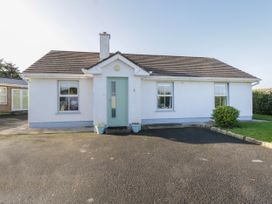3 bedroom Cottage for rent in Carraroe