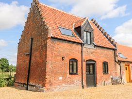 Tricker's Cottage - Norfolk - 921785 - thumbnail photo 17