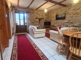 Sandpiper Cottage - South Wales - 924598 - thumbnail photo 2