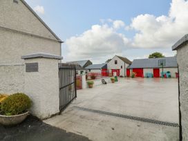 Ballykeeffe Farmhouse - East Ireland - 926122 - thumbnail photo 19