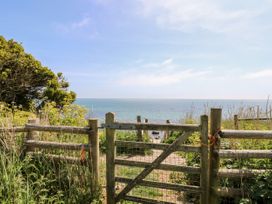 Beachcombers - Isle of Wight & Hampshire - 926288 - thumbnail photo 33