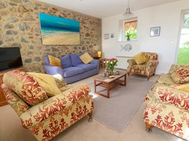 3 bedroom Cottage for rent in Coverack