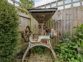 Old Cart Shed - Somerset & Wiltshire - 931101 - thumbnail photo 21