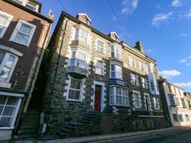 8 bedroom Cottage for rent in Barmouth