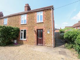 3 bedroom Cottage for rent in Heacham