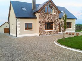 4 bedroom Cottage for rent in Athenry