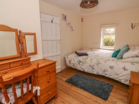 Cozy Cwtch Cottage - South Wales - 935330 - thumbnail photo 13