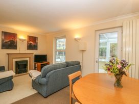 10 Pear Tree Court - North Yorkshire (incl. Whitby) - 935505 - thumbnail photo 5