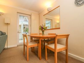 10 Pear Tree Court - North Yorkshire (incl. Whitby) - 935505 - thumbnail photo 4