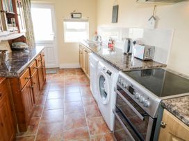 Whispering Willows - The Bungalow - County Donegal - 936116 - thumbnail photo 12