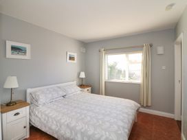 Summerfield Lodge Cottage - Kinsale & County Cork - 939280 - thumbnail photo 10