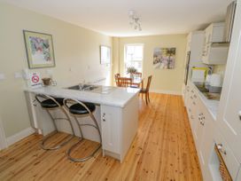 Central Ardara Riverside Apartment - County Donegal - 939487 - thumbnail photo 5