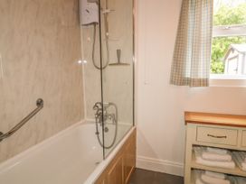 Rosslare Cottage - Antrim - 942457 - thumbnail photo 20