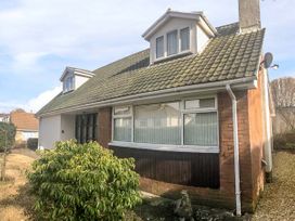 5 bedroom Cottage for rent in Porthcawl