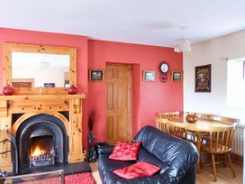Cooley Cottage - County Donegal - 943611 - thumbnail photo 4