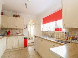 Flint  Cottage - Norfolk - 945583 - thumbnail photo 8