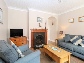 Flint  Cottage - Norfolk - 945583 - thumbnail photo 3