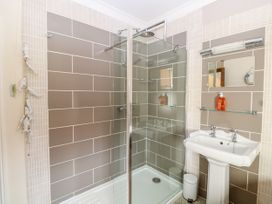 White Cottage - Norfolk - 945584 - thumbnail photo 20