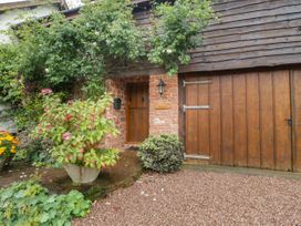 2 bedroom Cottage for rent in Taunton