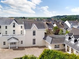 2 bedroom Cottage for rent in Tenby