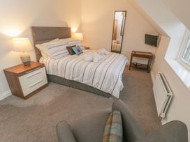 8 Pottergate Mews - North Yorkshire (incl. Whitby) - 956799 - thumbnail photo 11