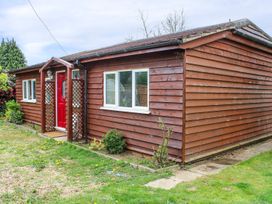 The Chalet - Central England - 956980 - thumbnail photo 1