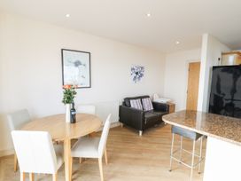 Penthouse 18, West End Point - North Wales - 967066 - thumbnail photo 6